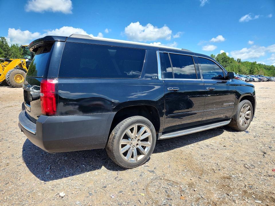 2015 Chevrolet Suburban მანქანა იყიდება აუქციონზე, vin: 1GNSKKKC1FR166156, აუქციონის ნომერი: 65532466