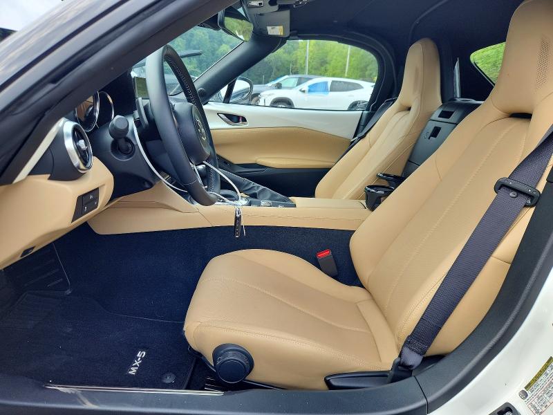 65100606 :رقم المزاد ، JM1NDAD71T0702663 vin ، 2026 Mazda Mx-5 Miata مزاد بيع