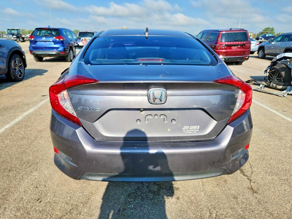 Aukcja sprzedaży 2017 Honda Civic, vin: 2HGFC2F70HH564211, numer aukcji: 66901686