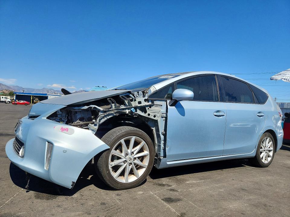 66418416 :رقم المزاد ، JTDZN3EU1C3044517 vin ، 2012 Toyota Prius V مزاد بيع