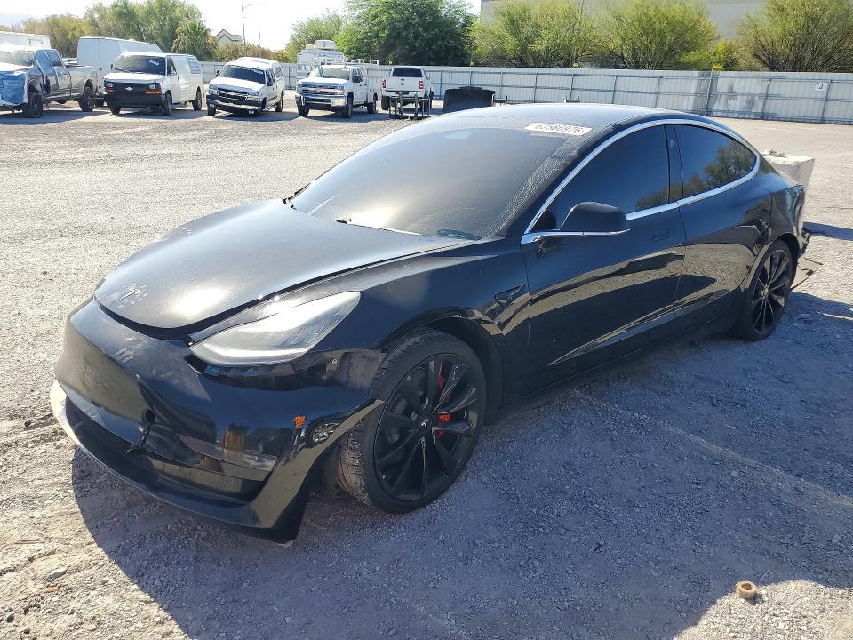63586976 :رقم المزاد ، 5YJ3E1EB1KF393297 vin ، 2019 Tesla Model 3 مزاد بيع