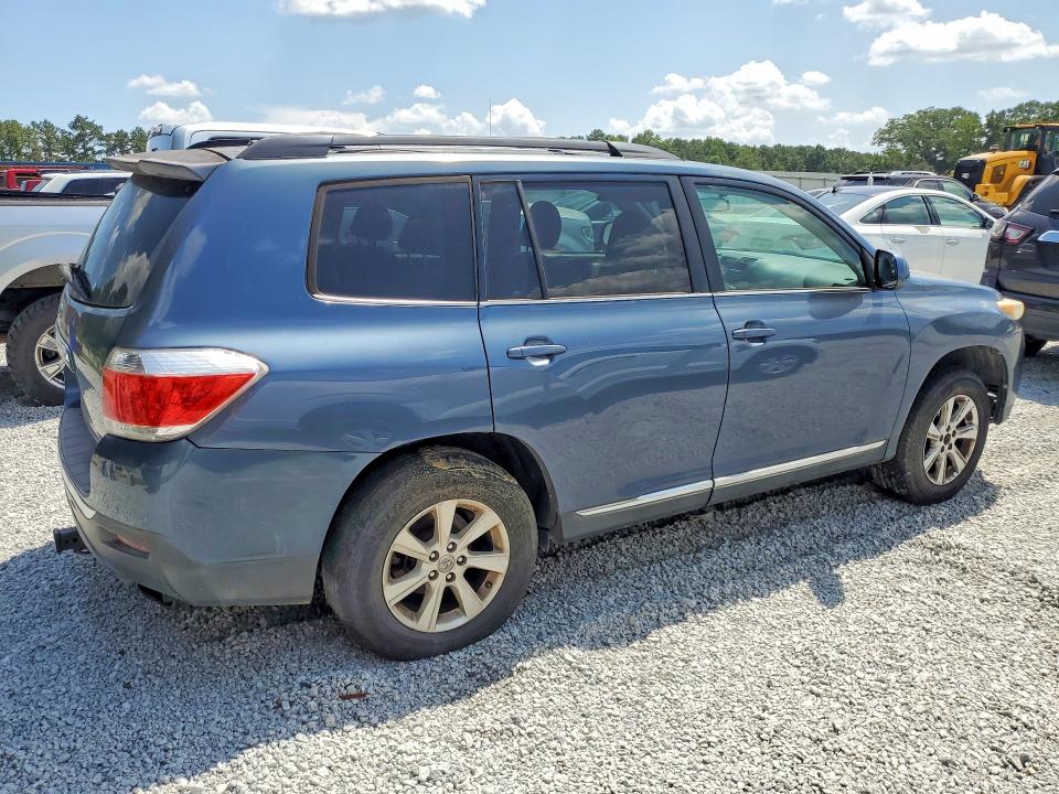 2011 Toyota Highlander მანქანა იყიდება აუქციონზე, vin: 5TDZA3EH8BS007735, აუქციონის ნომერი: 65451206