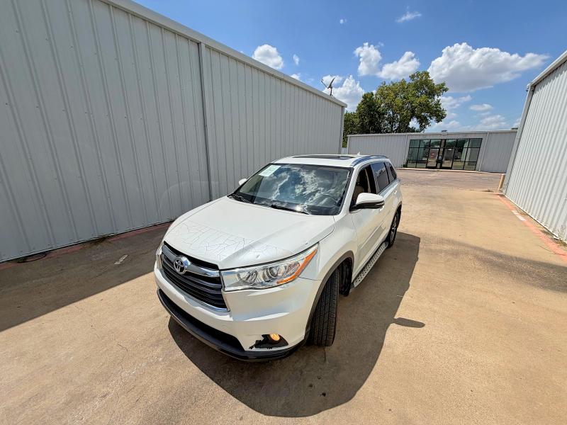 65043006 :رقم المزاد ، 5TDKKRFH9GS155738 vin ، 2016 Toyota Highlander مزاد بيع