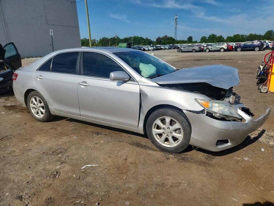 66336966 :رقم المزاد ، 4T4BF3EK6BR170217 vin ، 2011 Toyota Camry مزاد بيع