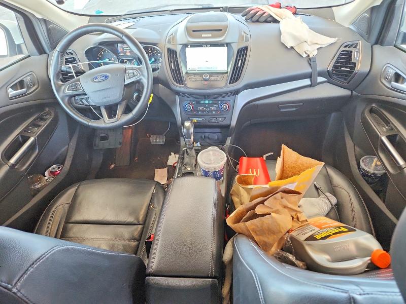 63950186 :رقم المزاد ، 1FMCU0HD6JUA63103 vin ، 2018 Ford Escape مزاد بيع