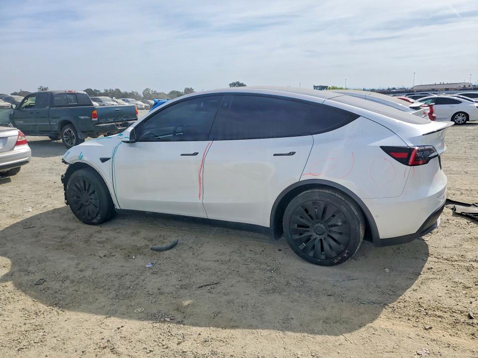 Продажа на аукционе авто 2021 Tesla Model Y, vin: 5YJYGDED9MF109579, номер лота: 64432956