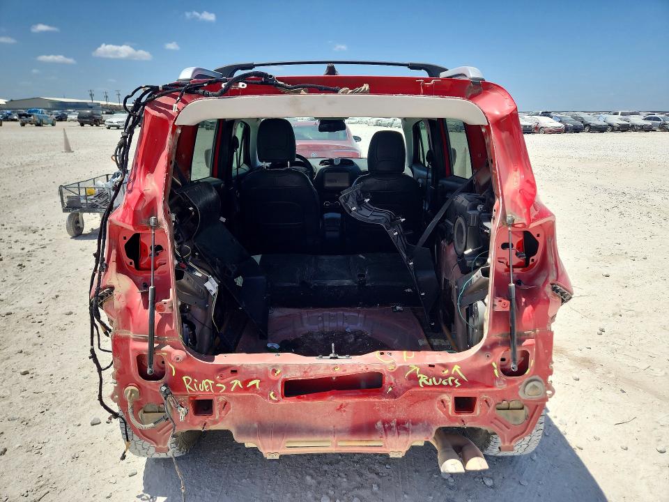 64931476 :رقم المزاد ، ZACCJBDT6FPB32645 vin ، 2015 Jeep Renegade مزاد بيع