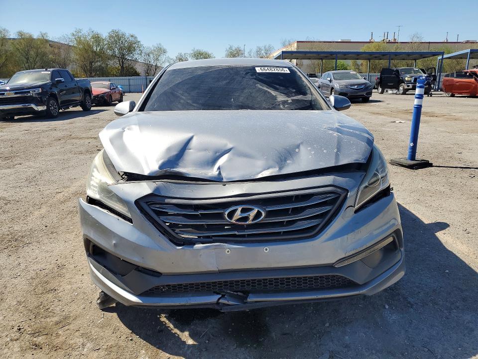2015 Hyundai Sonata მანქანა იყიდება აუქციონზე, vin: 5NPE34AFXFH135201, აუქციონის ნომერი: 66482856