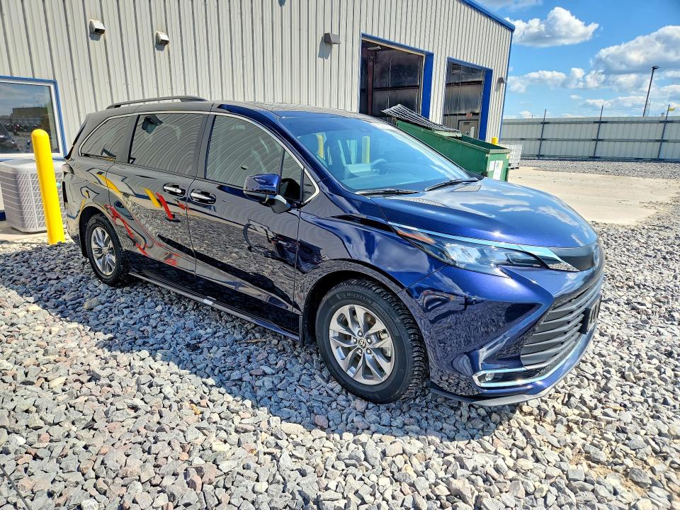 Продажа на аукционе авто 2024 Toyota Sienna, vin: 5TDYSKFC6RS153700, номер лота: 65269786