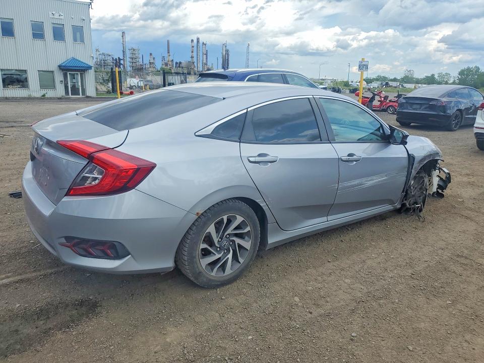 Продажа на аукционе авто 2018 Honda Civic, vin: 2HGFC2F87JH012669, номер лота: 64441576