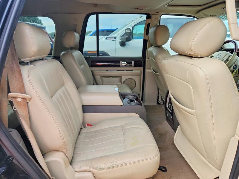 Продажа на аукционе авто 2004 Lincoln Navigator, vin: 5LMFU27R54LJ14345, номер лота: 63396896