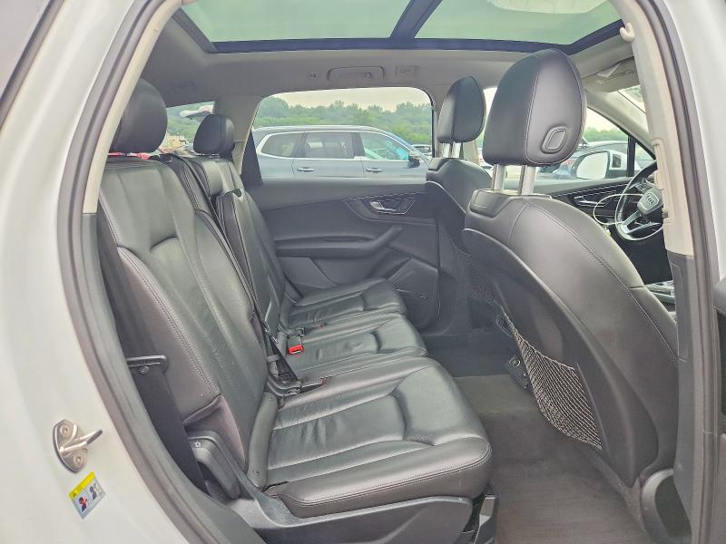 Продаж на аукціоні авто 2017 Audi Q7, vin: WA1LAAF71HD000852, номер лоту: 64310306