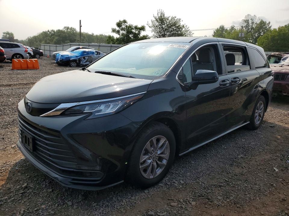 2022 Toyota Sienna მანქანა იყიდება აუქციონზე, vin: 5TDKRKEC8NS102440, აუქციონის ნომერი: 64773696