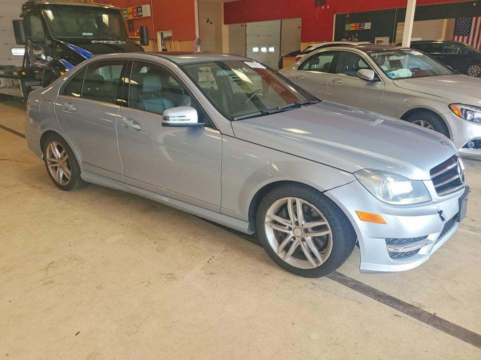 Продаж на аукціоні авто 2014 Mercedes-benz C, vin: WDDGF8AB2ER307335, номер лоту: 64356116