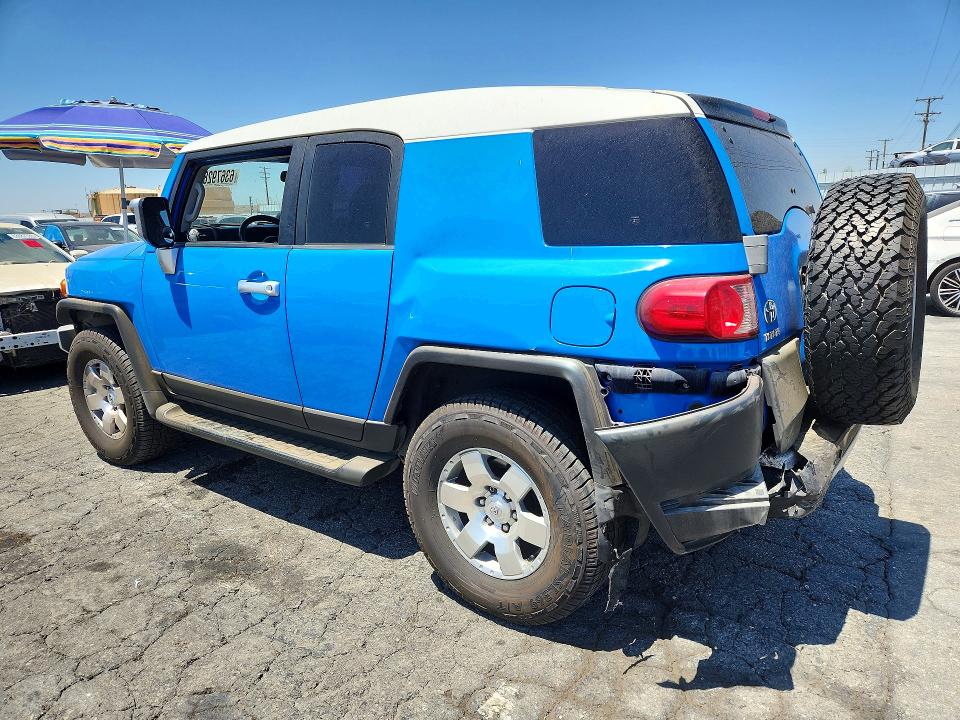 63679286 :رقم المزاد ، JTEZU11F470015420 vin ، 2007 Toyota Fj Cruiser مزاد بيع