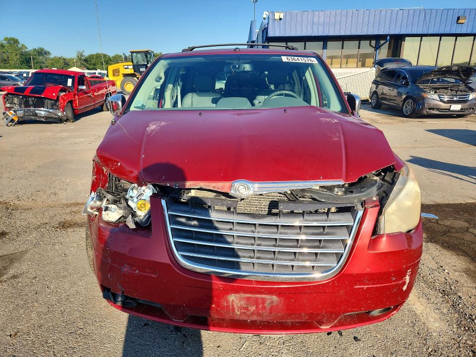63641576 :رقم المزاد ، 2A8HR54P88R760037 vin ، 2008 Chrysler Town & Country مزاد بيع