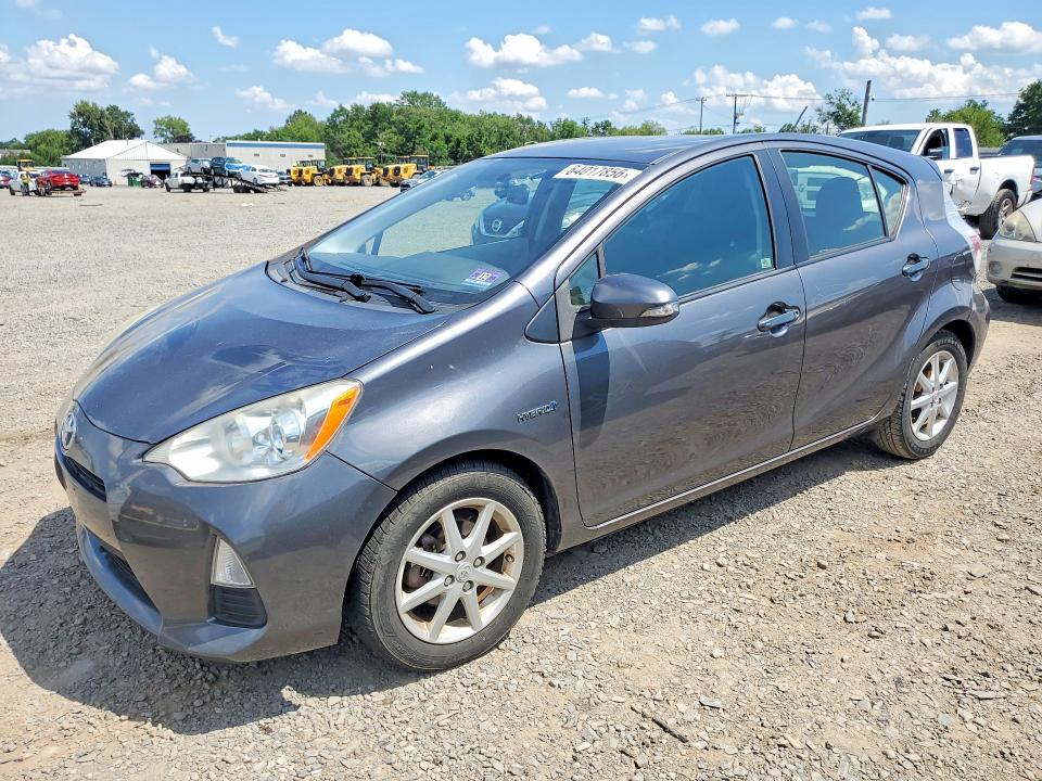 Продажа на аукционе авто 2013 Toyota Prius C, vin: JTDKDTB32D1050758, номер лота: 64017856