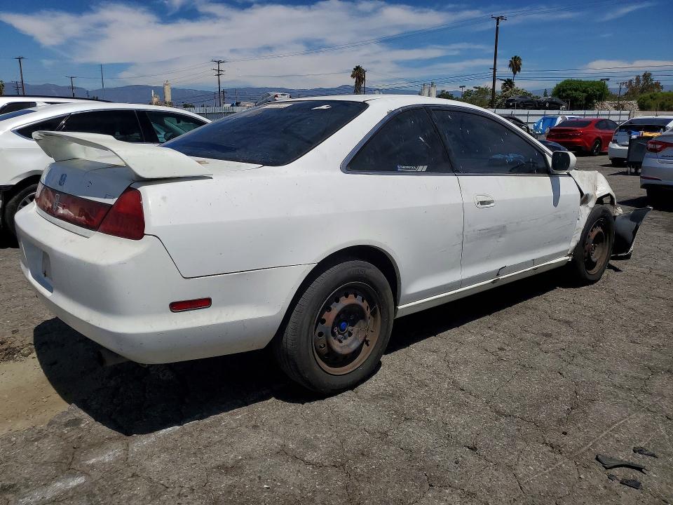 Продаж на аукціоні авто 2000 Honda Accord, vin: 1HGCG225XYA038906, номер лоту: 65726816