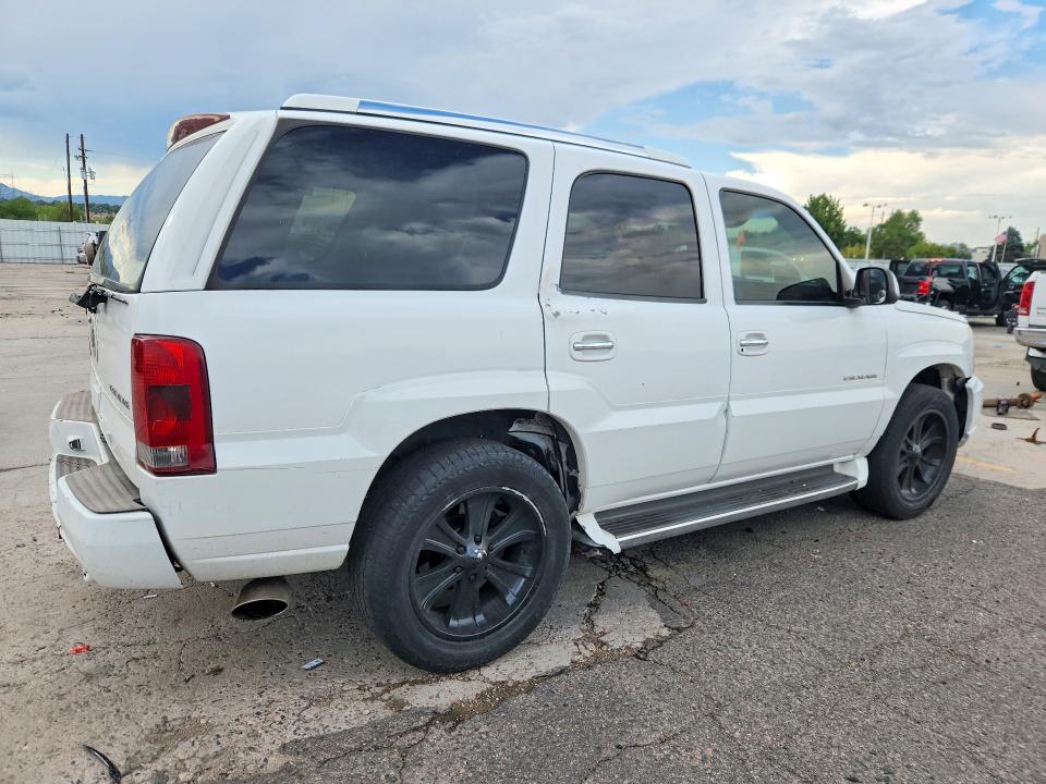 2002 Cadillac Escalade მანქანა იყიდება აუქციონზე, vin: 1GYEK63N32R114352, აუქციონის ნომერი: 66652786