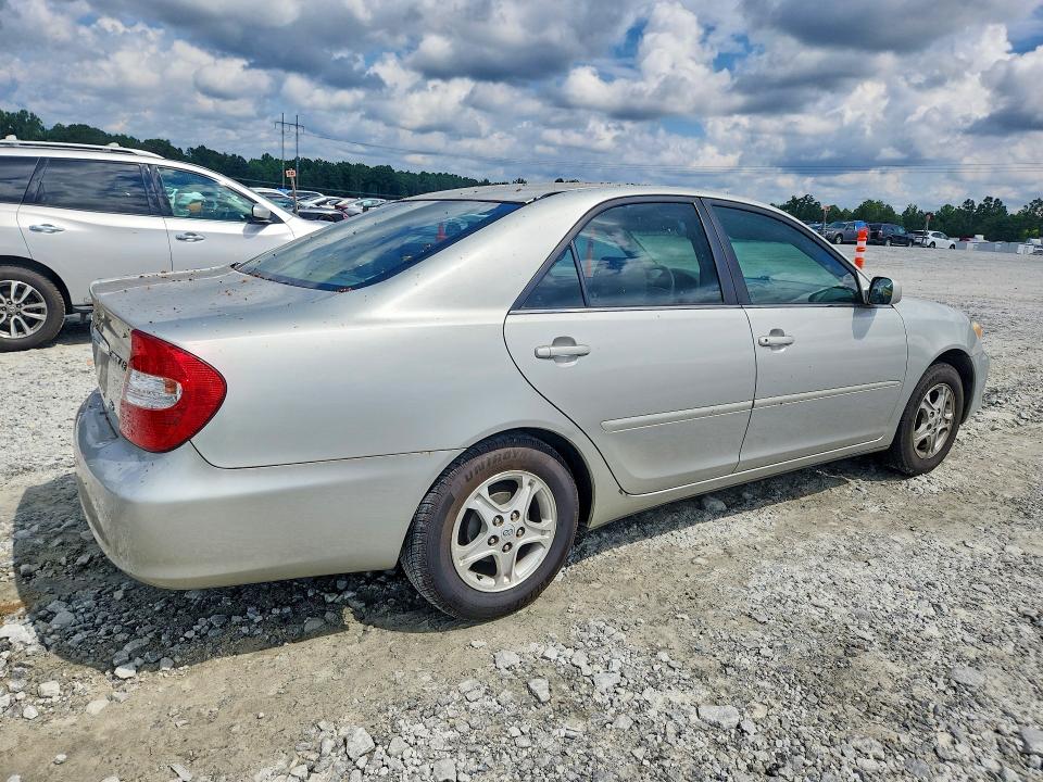 2002 Toyota Camry მანქანა იყიდება აუქციონზე, vin: 4T1BE32K62U533858, აუქციონის ნომერი: 64107566