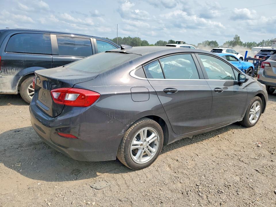 2017 Chevrolet Cruze მანქანა იყიდება აუქციონზე, vin: 1G1BE5SM9H7253577, აუქციონის ნომერი: 65128986