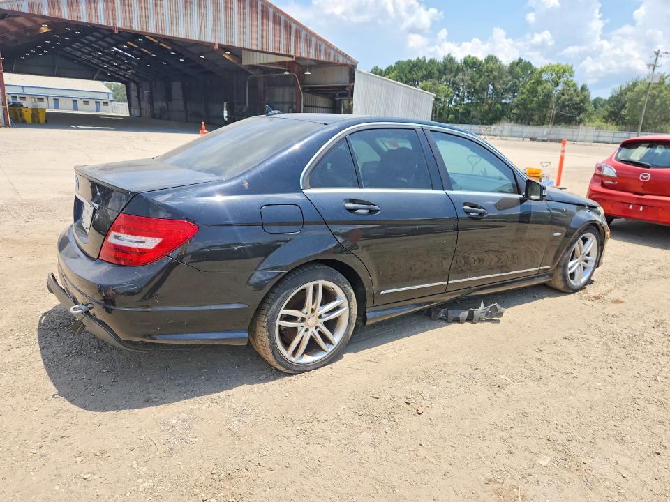 Продажа на аукционе авто 2012 Mercedes-benz C, vin: WDDGF4HB7CR220879, номер лота: 63868296