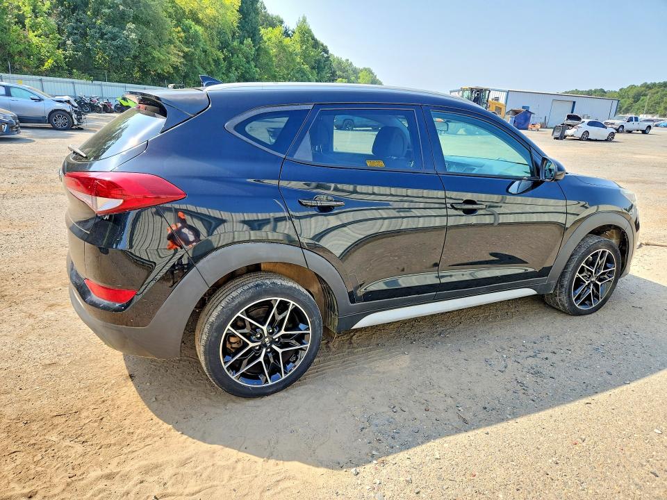 2018 Hyundai Tucson მანქანა იყიდება აუქციონზე, vin: KM8J33A47JU653560, აუქციონის ნომერი: 64076696