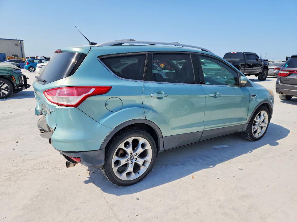 Продажа на аукционе авто 2013 Ford Escape, vin: 1FMCU9J92DUA02586, номер лота: 64113886