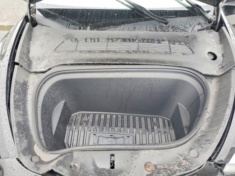 63397636 :رقم المزاد ، 7SAYGDEE4PA180458 vin ، 2023 Tesla Model Y مزاد بيع