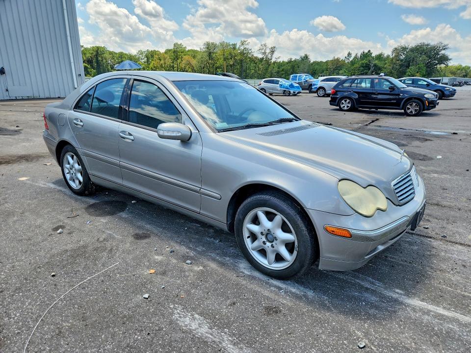 64769276 :رقم المزاد ، WDBRF61J24E015252 vin ، 2004 Mercedes-benz C مزاد بيع