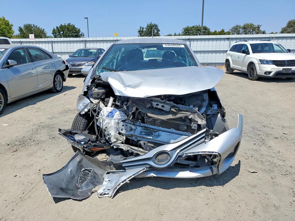 2015 Toyota Yaris მანქანა იყიდება აუქციონზე, vin: VNKKTUD3XFA031763, აუქციონის ნომერი: 63608666