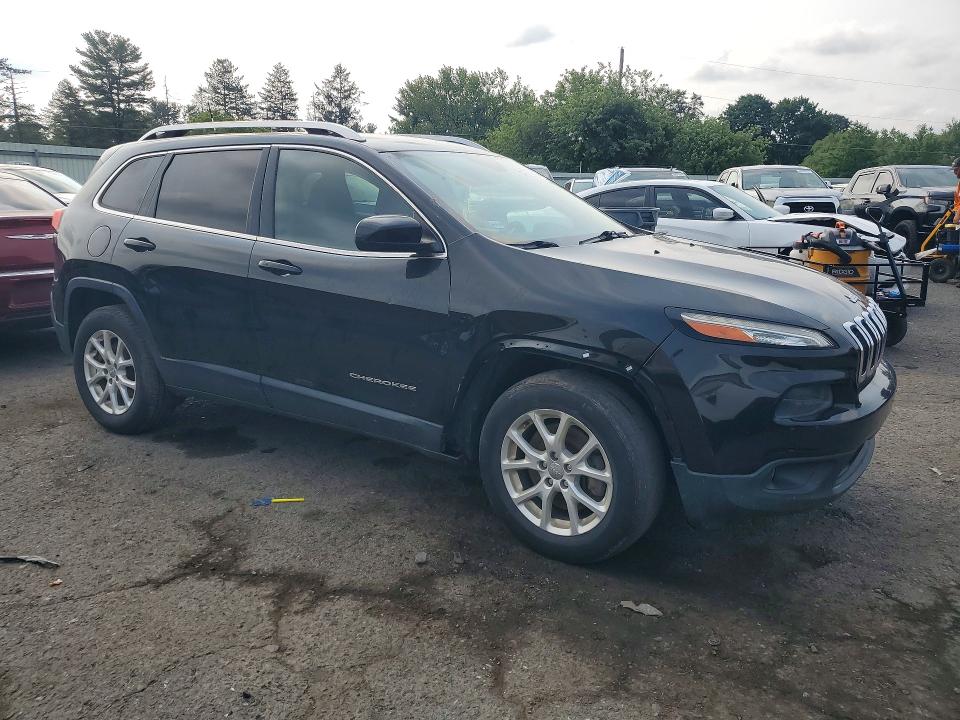 65112726 :رقم المزاد ، 1C4PJMCS6GW147964 vin ، 2016 Jeep Cherokee مزاد بيع