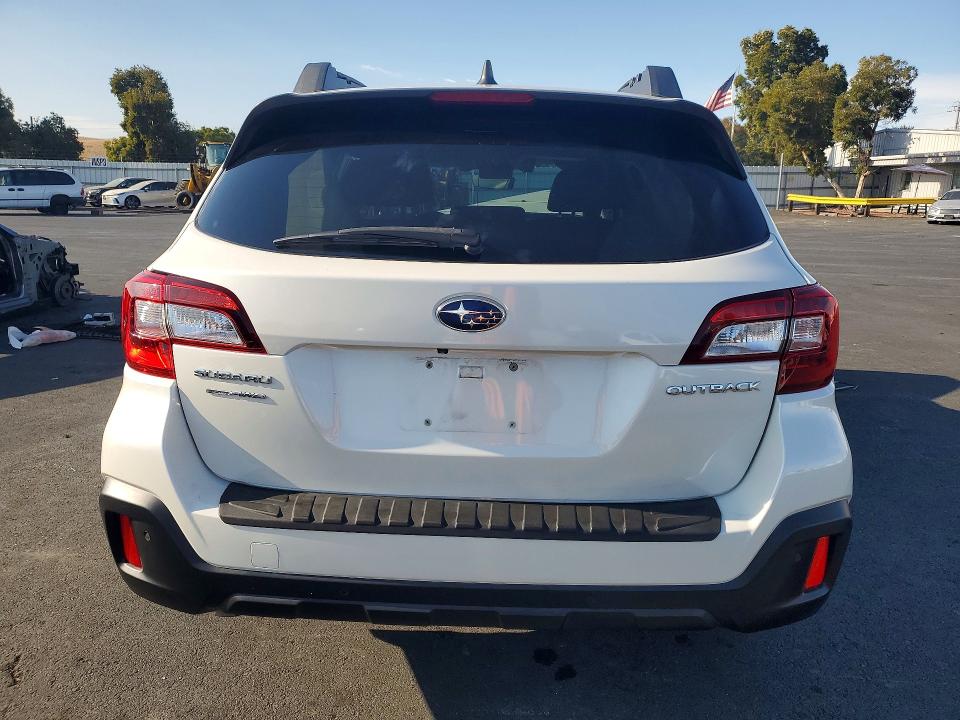2018 Subaru Outback მანქანა იყიდება აუქციონზე, vin: 4S4BSANC3J3347846, აუქციონის ნომერი: 64309296