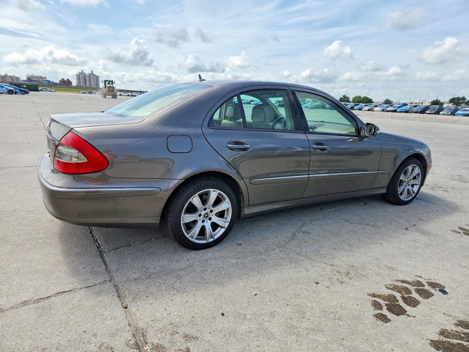 2009 Mercedes-benz E მანქანა იყიდება აუქციონზე, vin: WDBUF56X49B432298, აუქციონის ნომერი: 65497106