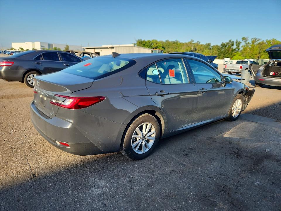 Продажа на аукционе авто 2026 Toyota Camry, vin: 4T1DAACK1TU693526, номер лота: 65846466