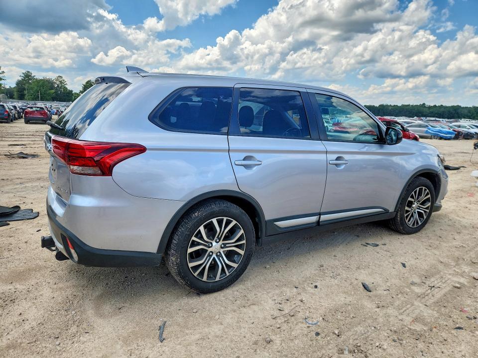 Продажа на аукционе авто 2017 Mitsubishi Outlander, vin: JA4AD2A32HZ014996, номер лота: 63729956