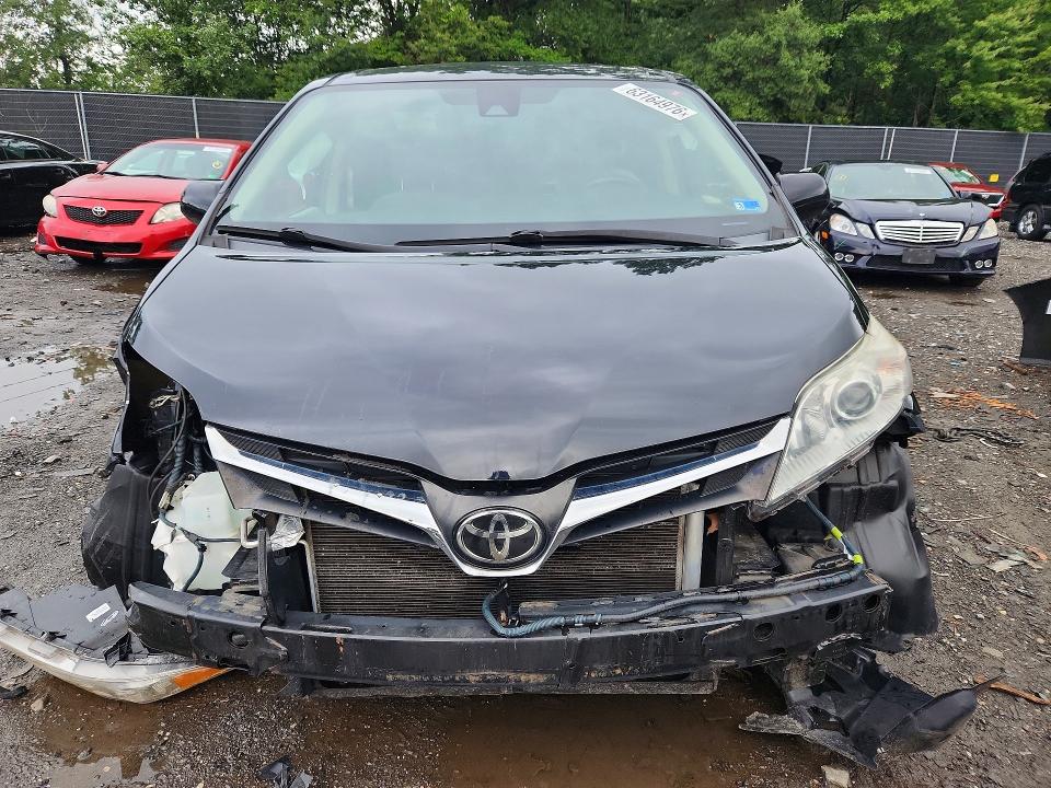 2019 Toyota Sienna მანქანა იყიდება აუქციონზე, vin: 5TDKZ3DC7KS990519, აუქციონის ნომერი: 63164976