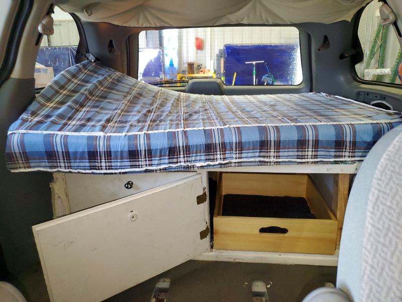 64790066 :رقم المزاد ، 1D4GP45R96B756032 vin ، 2006 Dodge Caravan مزاد بيع