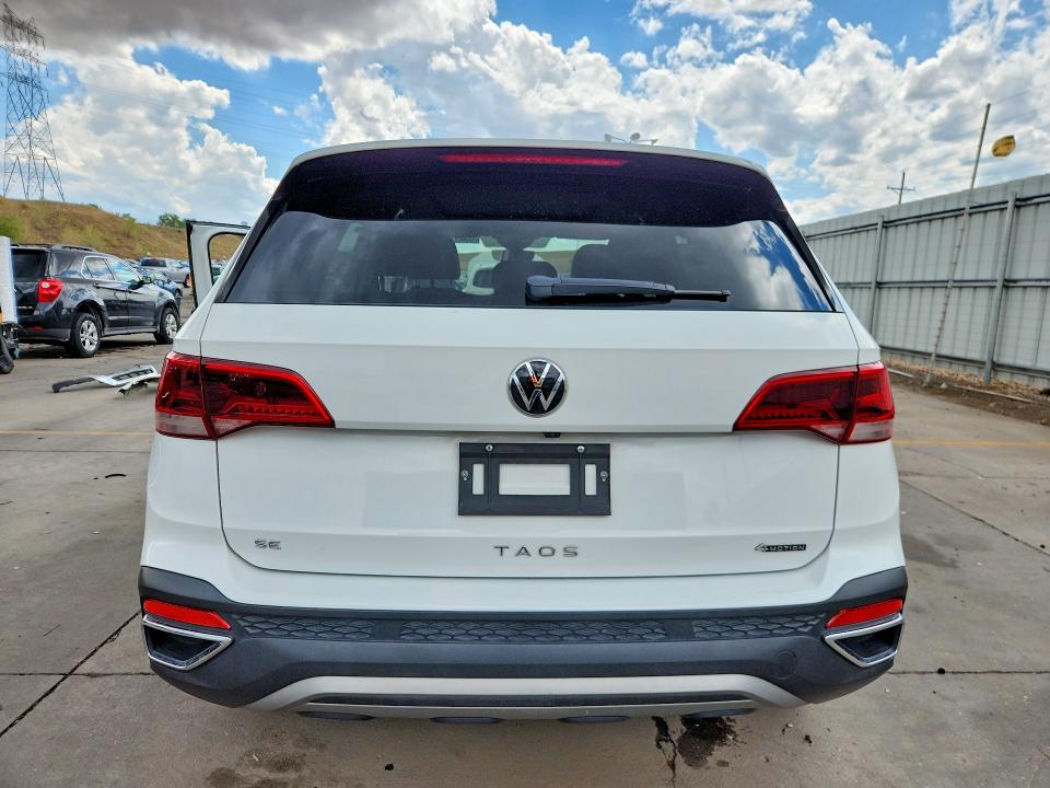 65275996 :رقم المزاد ، 3VVPX7B20NM010762 vin ، 2022 Volkswagen Taos مزاد بيع