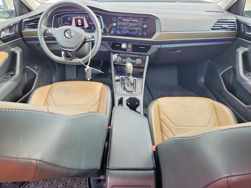 63676216 :رقم المزاد ، 3VWG57BU6MM008239 vin ، 2021 Volkswagen Jetta مزاد بيع