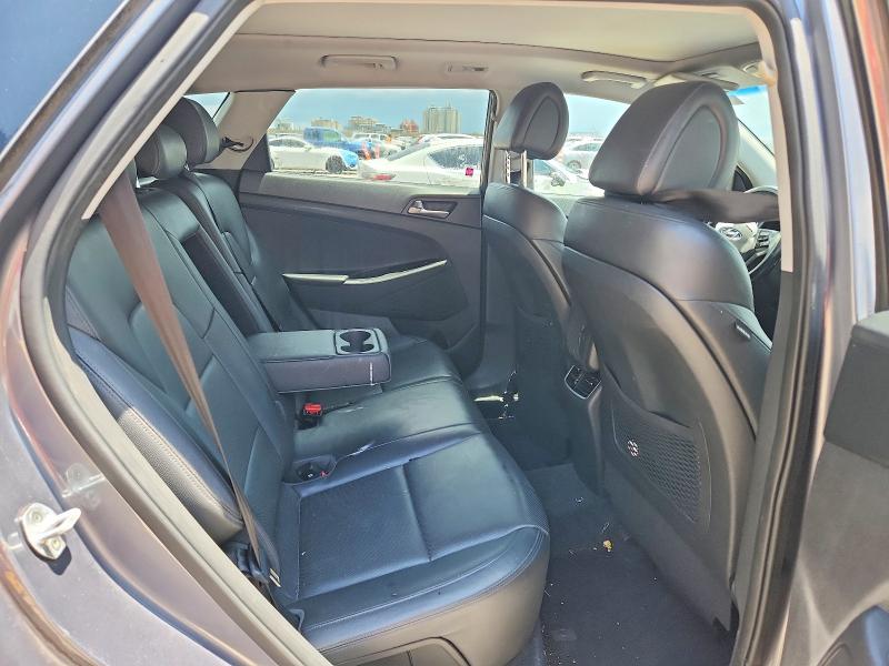 Продажа на аукционе авто 2016 Hyundai Tucson, vin: KM8J33A20GU088494, номер лота: 64238646