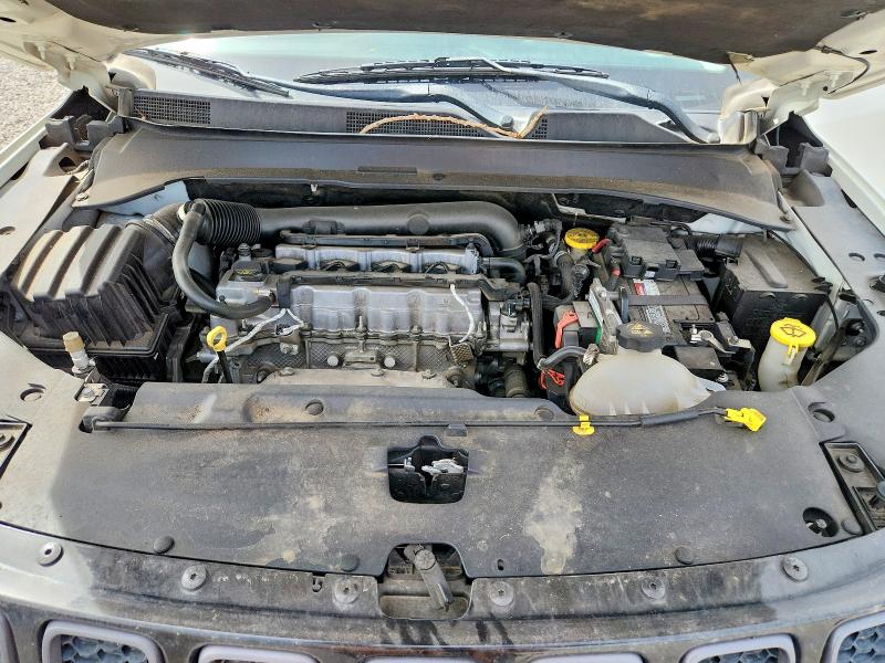 64470856 :رقم المزاد ، 3C4NJDDB6JT465523 vin ، 2018 Jeep Compass مزاد بيع