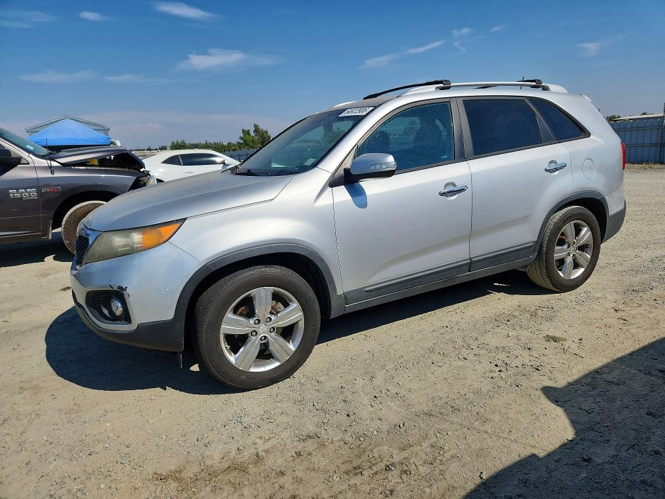 2012 Kia Sorento მანქანა იყიდება აუქციონზე, vin: 5XYKU4A22CG201305, აუქციონის ნომერი: 64922906