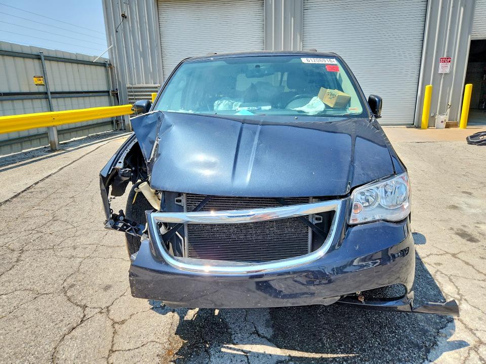 61206916 :رقم المزاد ، 2C4RC1BG4ER381587 vin ، 2014 Chrysler Town & Country مزاد بيع