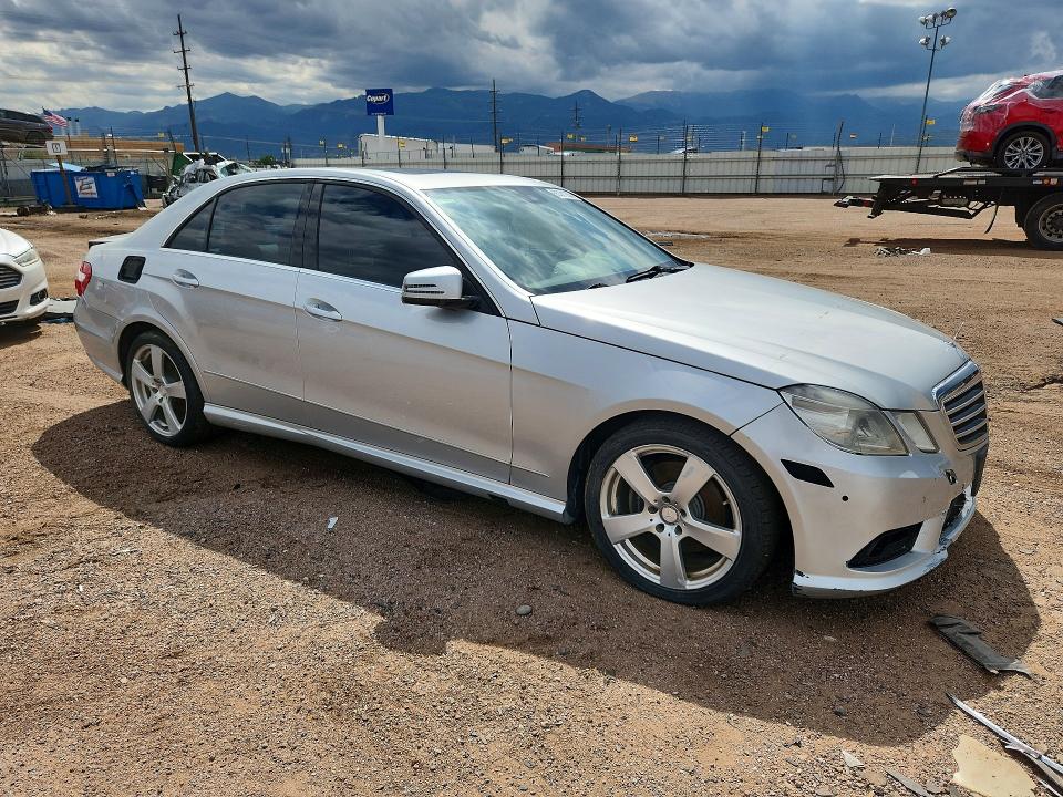 65321236 :رقم المزاد ، WDDHF8HB3AA252056 vin ، 2010 Mercedes-benz E مزاد بيع