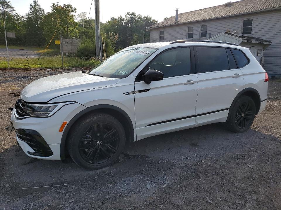 Продажа на аукционе авто 2022 Volkswagen Tiguan, vin: 3VV8B7AX6NM175294, номер лота: 65996346