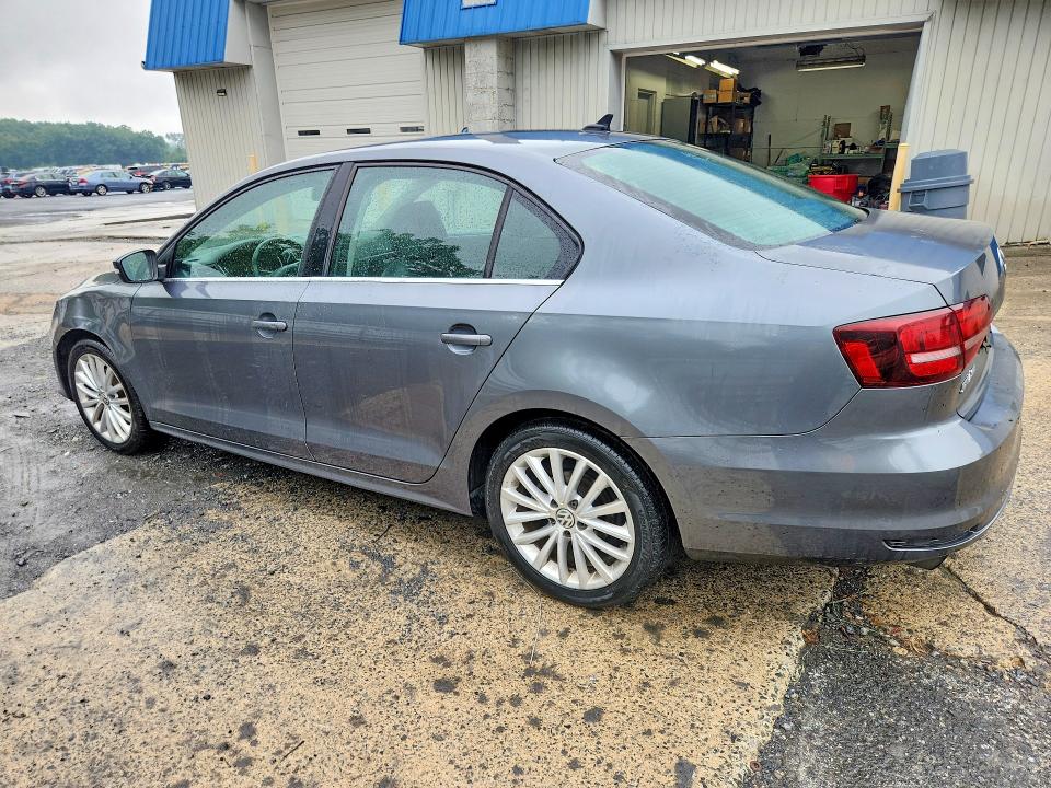 64496736 :رقم المزاد ، 3VWL07AJ6GM214993 vin ، 2016 Volkswagen Jetta مزاد بيع