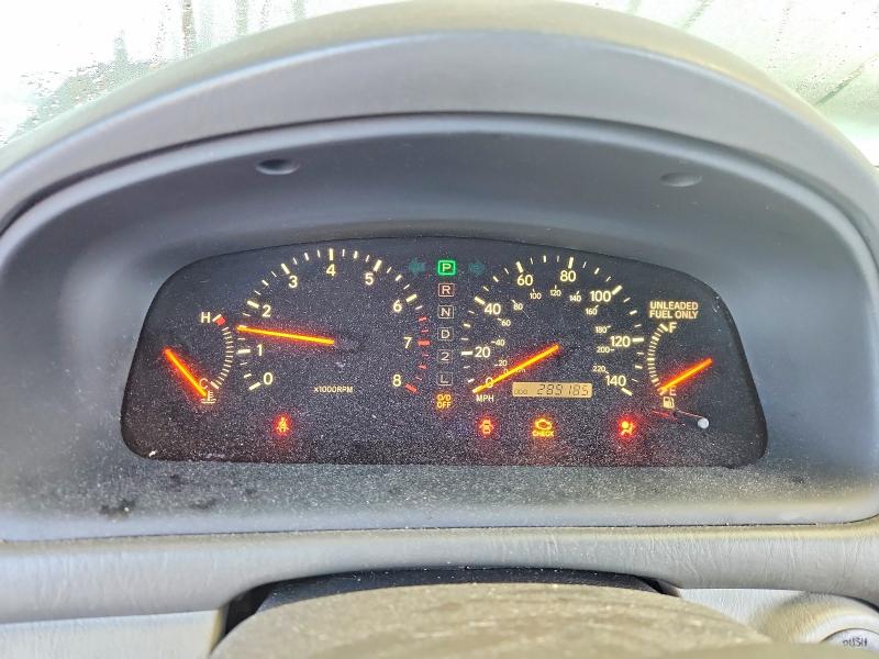 64889896 :رقم المزاد ، JT8BF28G8W5046917 vin ، 1998 Lexus Es مزاد بيع