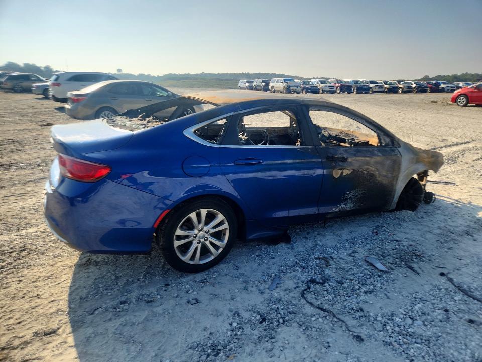 67089706 :رقم المزاد ، 1C3CCCAB7FN637621 vin ، 2015 Chrysler 200 مزاد بيع