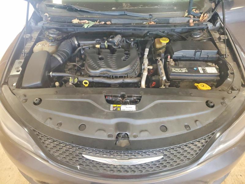 67060476 :رقم المزاد ، 1C3CCCDG9FN624246 vin ، 2015 Chrysler 200 مزاد بيع